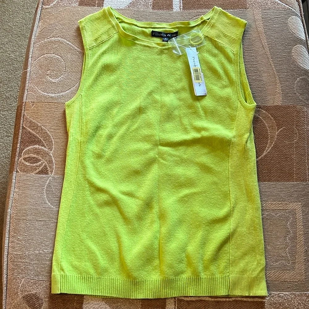 Preston & York SMALL Bright Green - Picture 1 of 6